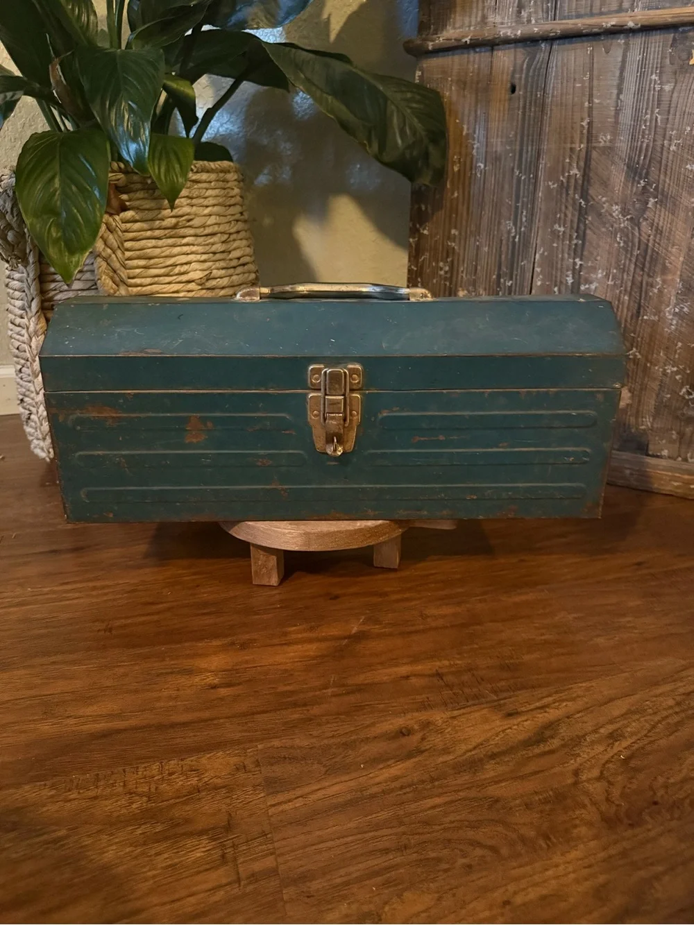 Vintage Metal Toolbox in Teal Blue With Tray